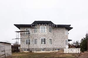 Коттедж 600м², 3-этажный, участок 10 сот.  