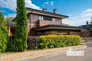 Коттедж 1244м², 3-этажный, участок 28 сот.  