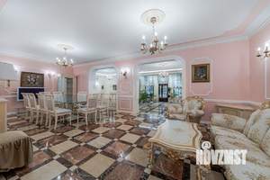 Дом 780м², 3-этажный, участок 28 сот.  