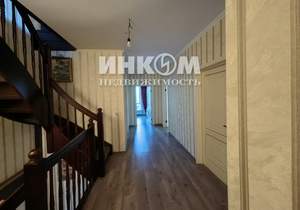 Дом 295м², 4-этажный, участок 5 сот.  