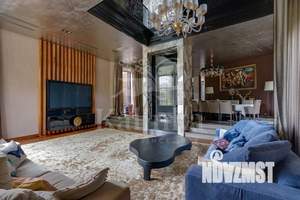 Дом 1800м², 3-этажный, участок 41 сот.  