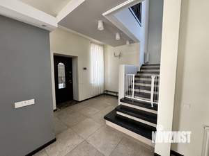 Коттедж 250м², 2-этажный, участок 17 сот.  