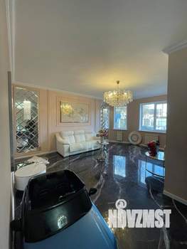 Дом 196м², 2-этажный, участок 11 сот.  