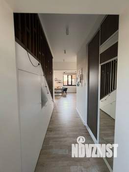 Дом 302м², 2-этажный, участок 5 сот.  