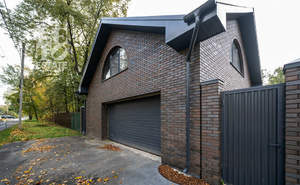 Дом 439м&sup2;, 3-этажный, участок 10 сот.  