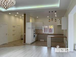 Дом 253м&sup2;, 2-этажный, участок 7 сот.  