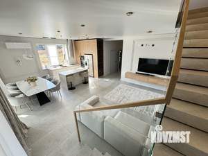 Дом 205м², 2-этажный, участок 6 сот.  