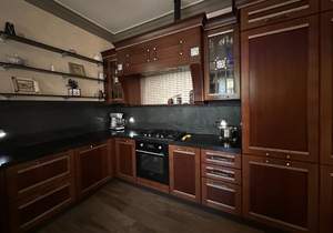 Дом 450м², 3-этажный, участок 10 сот.  