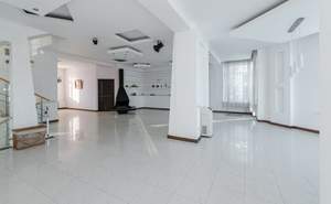 Дом 507м², 3-этажный, участок 25 сот.  
