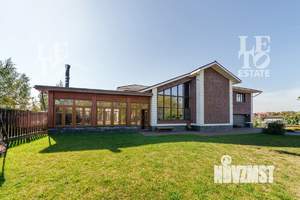 Дом 496м², 3-этажный, участок 25 сот.  