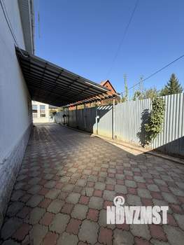 Дом 614м², 3-этажный, участок 10 сот.  