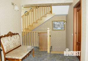 Дом 460м², 4-этажный, участок 15 сот.  