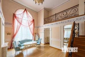 Коттедж 495м², 3-этажный, участок 22 сот.  