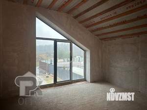 Коттедж 208м², 2-этажный, участок 6 сот.  