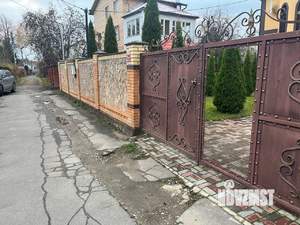 Коттедж 300м², 2-этажный, участок 6 сот.  