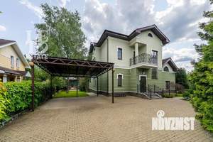 Дом 287м², 2-этажный, участок 15 сот.  