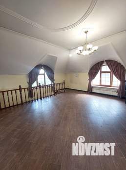 Дом 140м², 2-этажный, участок 9 сот.  