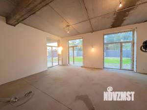 Дом 220м², 2-этажный, участок 8 сот.  