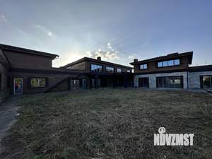 Дом 2000м², 3-этажный, участок 70 сот.  