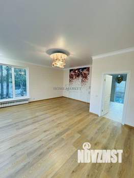 Дом 253м&sup2;, 2-этажный, участок 7 сот.  