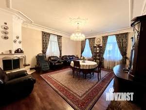 Коттедж 559м², 2-этажный, участок 25 сот.  
