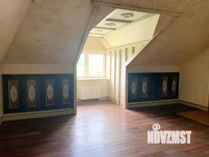 Коттедж 330м², 2-этажный, участок 20 сот.  