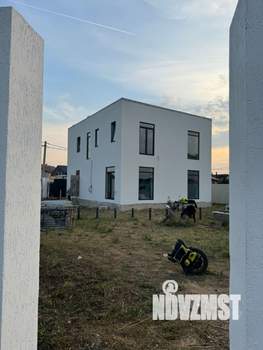Коттедж 185м², 2-этажный, участок 8 сот.  