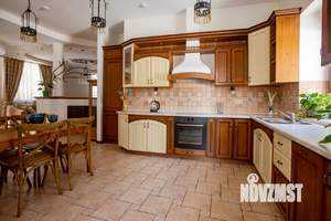 Дом 600м², 2-этажный, участок 36 сот.  