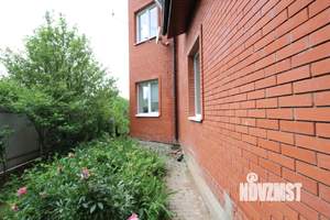 Дом 230м², 2-этажный, участок 1060 сот.  