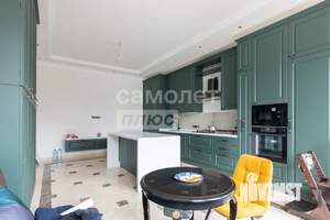 Коттедж 600м², 3-этажный, участок 10 сот.  