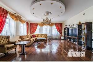 Коттедж 750м&sup2;, 2-этажный, участок 27 сот.  