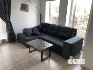 Коттедж 200м&sup2;, 2-этажный, участок 10 сот.  