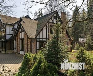 Дом 503м², 3-этажный, участок 42 сот.  