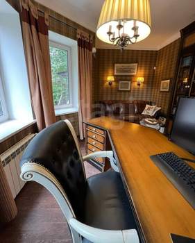 Дом 241м², 3-этажный, участок 869 сот.  