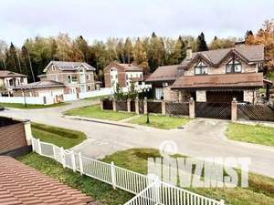 Дом 130м&sup2;, 3-этажный, участок 4 сот.  