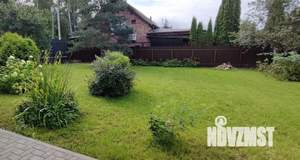 Дом 291м², 2-этажный, участок 12 сот.  