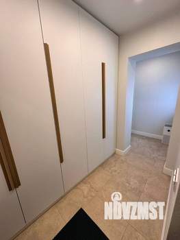 Дом 397м², 3-этажный, участок 12 сот.  