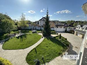 Коттедж 1512м², 3-этажный, участок 25 сот.  