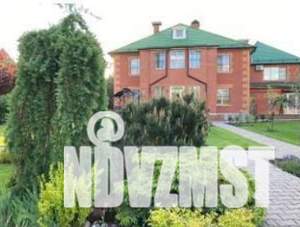 Дом 429м&sup2;, 3-этажный, участок 13 сот.  