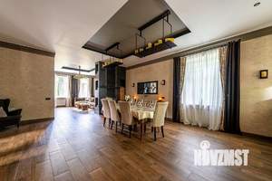 Дом 699м², 4-этажный, участок 10 сот.  