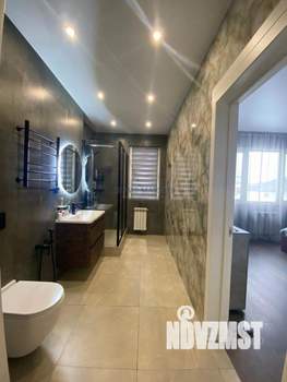 Дом 276м², 2-этажный, участок 6 сот.  