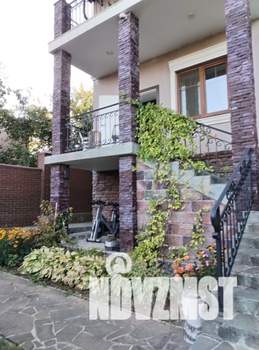 Дом 460м&sup2;, 4-этажный, участок 9 сот.  