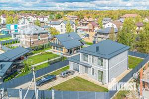 Дом 220м², 2-этажный, участок 8 сот.  