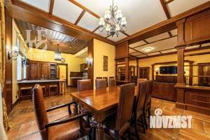 Дом 980м², 4-этажный, участок 61 сот.  