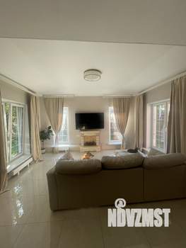 Дом 220м², 2-этажный, участок 9 сот.  