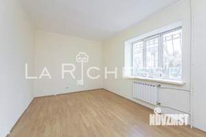 Дом 615м², 3-этажный, участок 14 сот.  