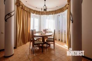 Дом 600м², 2-этажный, участок 36 сот.  