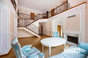 Коттедж 495м², 3-этажный, участок 22 сот.  