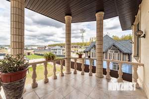 Дом 250м², 3-этажный, участок 8 сот.  