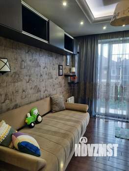 Дом 470м², 3-этажный, участок 16 сот.  